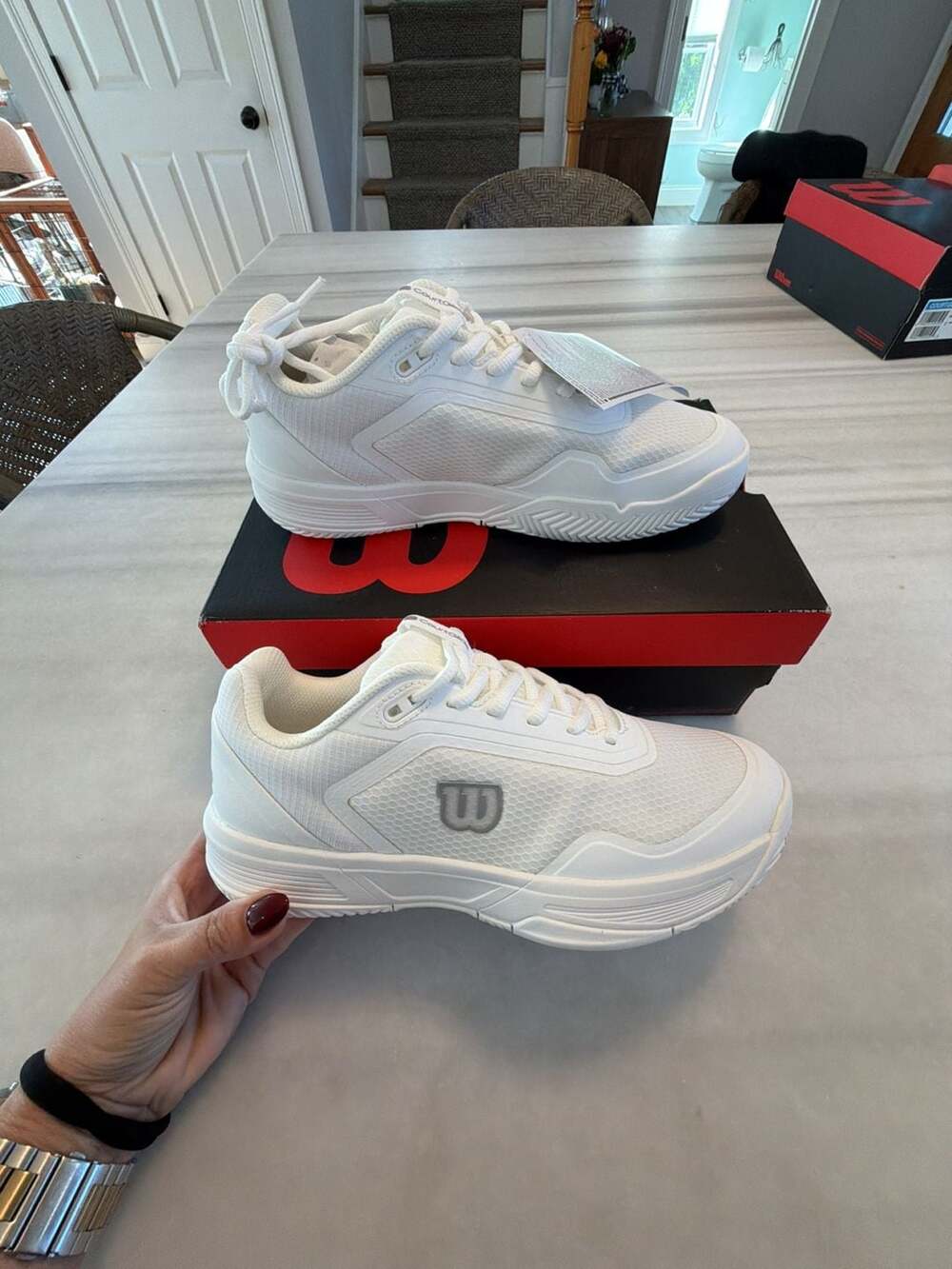 Wilson Courtglide Size 7 White Tennis Shoes